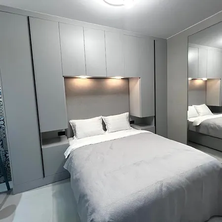 Golden Apartmán Sarandë