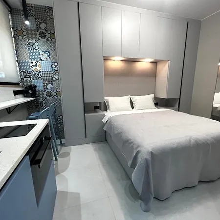 Golden Apartment